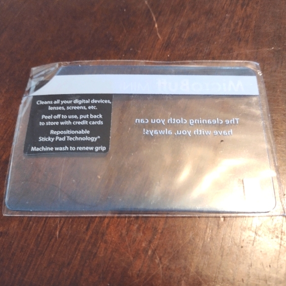 MicroBuff Mini The cleaning cloth you can have with you always. - Picture 5 of 8